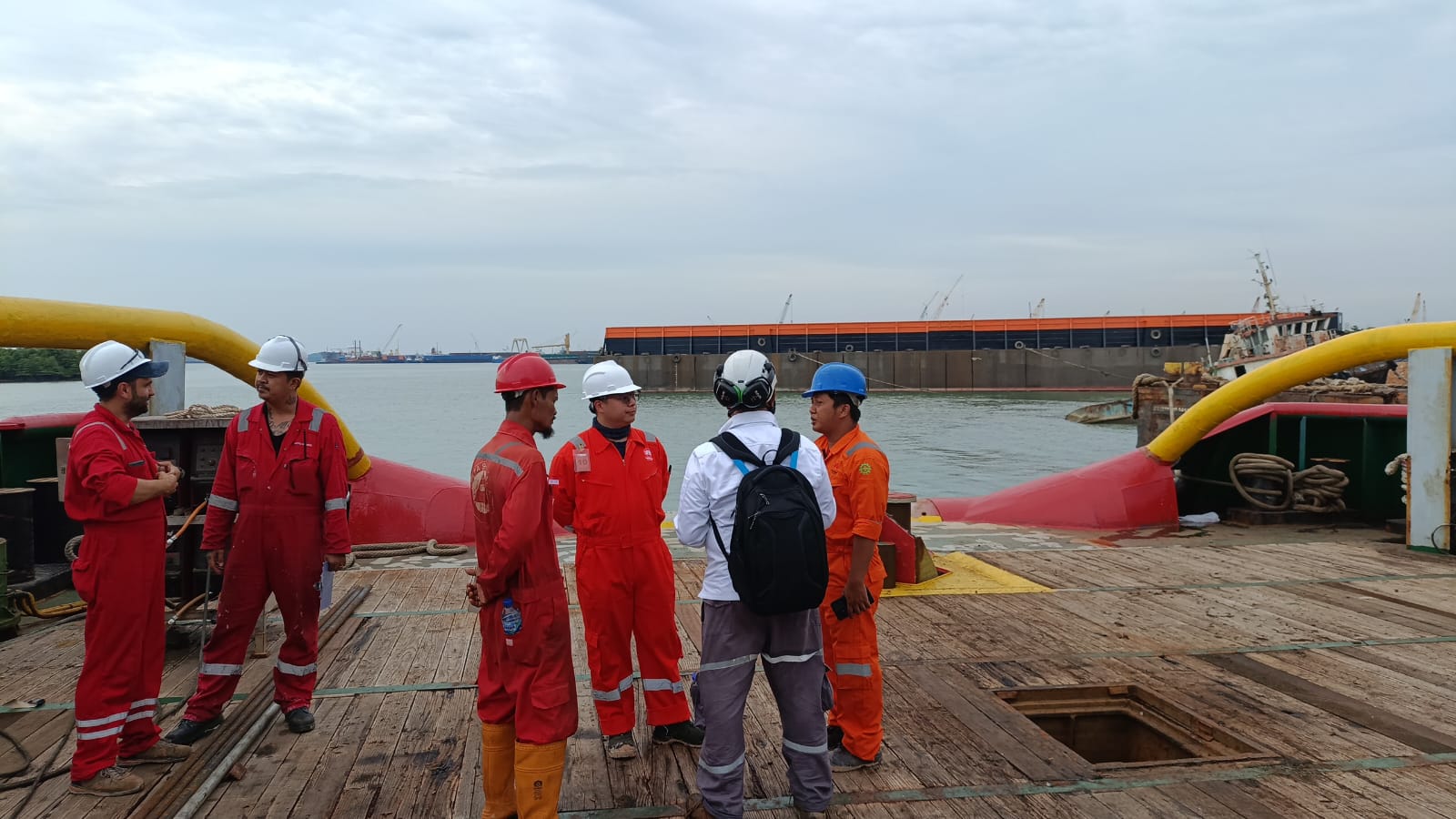 Cleaning Shakel Photo