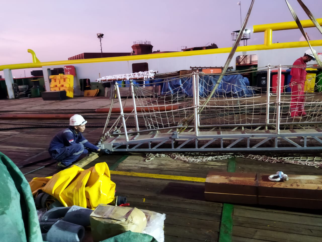 Load test gangway Photo